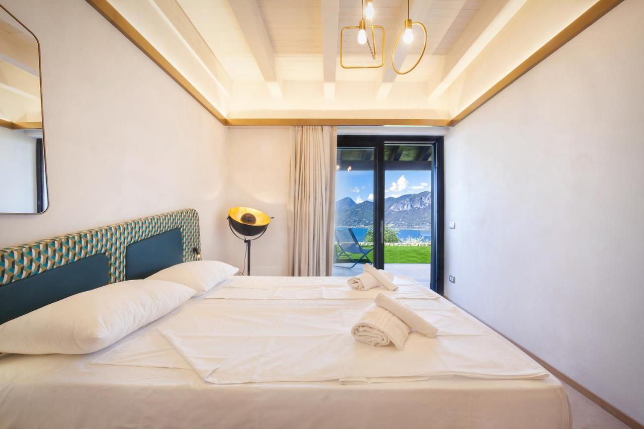 Villa Divina - Apt Icona Con Piscina E Vista Lago Castelletto Di Brenzone Luaran gambar
